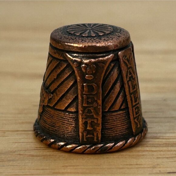 Death Valley California Copper Thimble With Wagon & Scenic Design Collectible Se - Picture 5 of 6